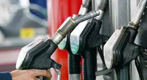 Връщат чиновници от морето заради бензина