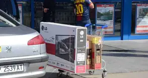 „Треска за техника“ препълни „Техномаркет“