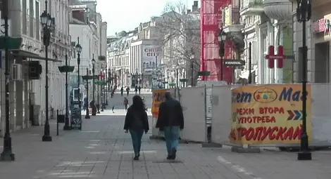 Първи 2 глоби по 5000 лева и над 100 акта за безцелни разходки Първи 2 глоби по 5000 лева и над 100 акта за безцелни разходки