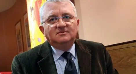 Драганов: Ритнатата камериерка трябва да получи 50 хил. евро обезщетение