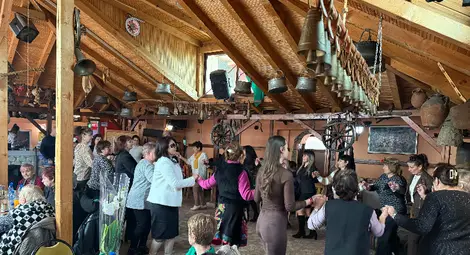 С почит към живота и традицията: Бабинден в община Ценово