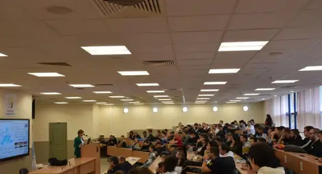 "Хуауей" представи стипендиантската си програма в Русенския университет