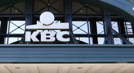 КЗК пусна продажбата на ОББ КЗК пусна продажбата на ОББ