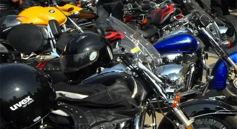 Мотоклуб &bdquo;Тъндърс&ldquo; прави  почетна обиколка за 3 март