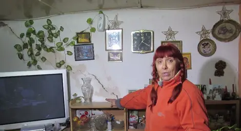 ВиК аварии цепят къщи с по един сантиметър на ден ВиК аварии цепят къщи с по един сантиметър на ден