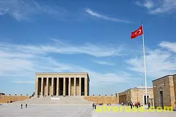 Задържаха под стража двама бивши турски генерали Задържаха под стража двама бивши турски генерали