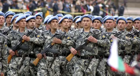 Армията набира платени запасняци