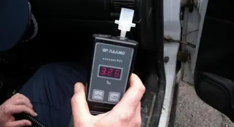 Шофьор с 3.19 промила опитал да избяга от вдигната стоп палка Шофьор с 3.19 промила опитал да избяга от вдигната стоп палка