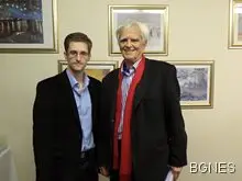 Германия в контакт със Сноудън, той обещава помощ
