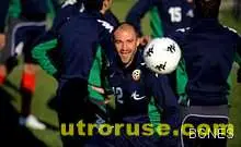 Черчесов върна прокудените Пеев и Сираков в първия състав на Амкар