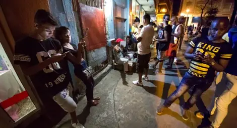 Куба вече с мобилен интернет