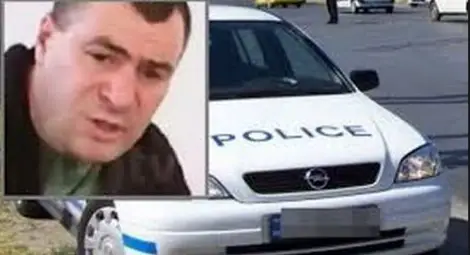 Майката на Ембака продава мляко на пазара в Сандански