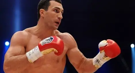 Край с игричките на Кличко, вече не може да бяга от Кобрата