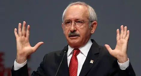 Лидерът на турската опозиция спешно е откаран в болница