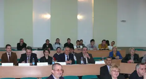 Студенти и ученици представят  идеи в сферата на енергетиката