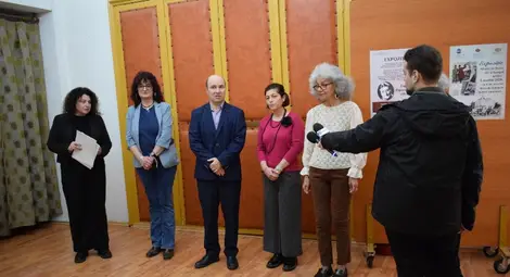 Изложба, посветена на модата през миналия век в Русе,  бе представена в румънския град Гюргево