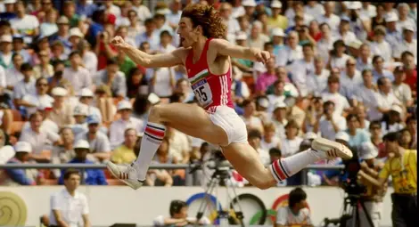 Знаци: Бял гълъб дал криле на Христо Марков в скоковете му за олимпийската титла Знаци: Бял гълъб дал криле на Христо Марков в скоковете му за олимпийската титла