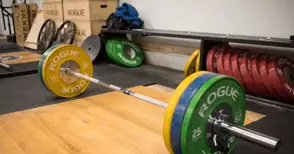 Държавата помага за залата на щангистите