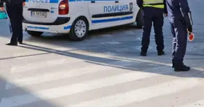 Почерпен мъж се бори за живота си след удар от неизвестна кола