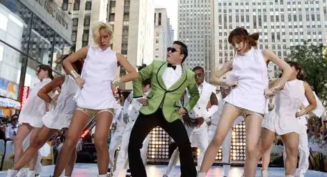 Шефът на ООН сдаде на рапъра Сай титлата "Най-известен кореец в света"