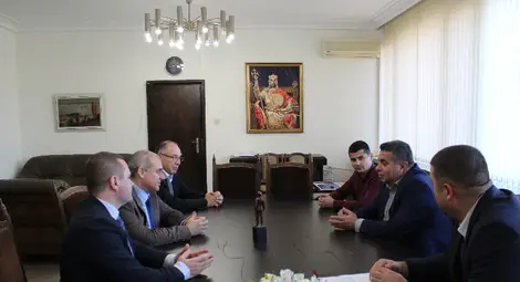 Паметникът на Левски бе официално дарен на русенци