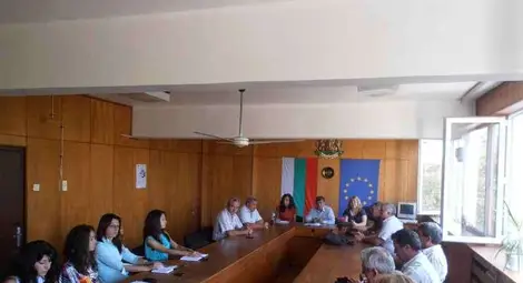 Лоши пътища и безработица тормозят хората в Ценово