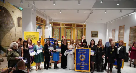 22 активни дами се обединиха в новия Лайънс клуб &bdquo;Колю Фичето&ldquo; Бяла