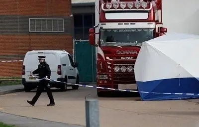 Задържаха четвърти заподозрян във връзка със смъртта на 39 души в хладилен камион