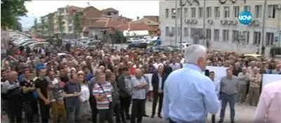 Скандалът в Петрич се разраства - 9 партии снеха доверие от кмета