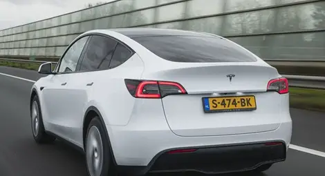 Tesla Model Y е най-продаваната кола в Европа през февруари