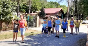 Децата от „Милосърдие“ играха  на воля в балканското село Дрента