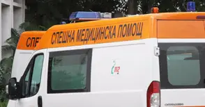 Двама бездомници открити измръзнали