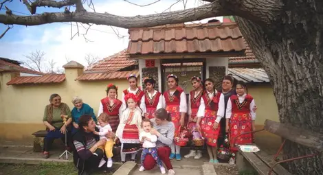 Лазарки огласиха къщи и дворове в Иваново