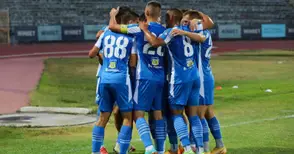 Трудна победа на лидера във Втора лига Дунав (Русе), Етър спечели дербито с Локомотив (ГО)