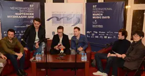 За „СИГНУМ“ и Мартинас Левицкис Русе  започна с Училището по изкуствата