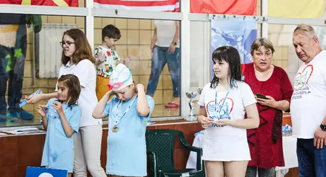 Златните рибки на Фондация &bdquo;Александър Русев&ldquo; с поредни отличия от 7-ия международен турнир по адаптирано плуване в София