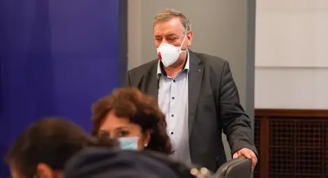 Кантарджиев: Лабораториите са претоварени, трябва да използваме бързи тестове за COVID-19 Кантарджиев: Лабораториите са претоварени, трябва да използваме бързи тестове за COVID-19