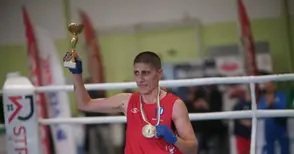 Севда Асенова сложи златен финал на изключителната си кариера