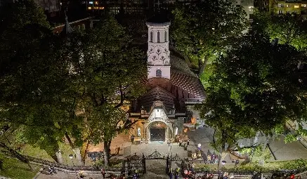 Невиждан в историята ни Великден - без вярващи, но с вяра в живота Невиждан в историята ни Великден - без вярващи, но с вяра в живота