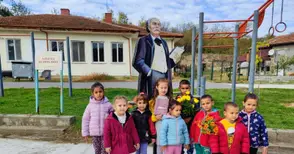 Д-р Петър Берон обогати Алеята на будителите в Караманово