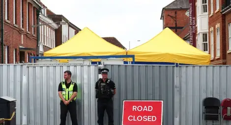 Заплаха от отравяне с &bdquo;Новичок&rdquo; отцепи отново част от Солсбъри