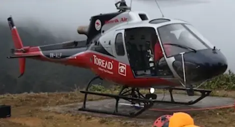 Хеликоптерите продължават издирването на Боян Петров Хеликоптерите продължават издирването на Боян Петров