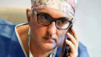 Всички гадаят защо се самоуби бащата на терапията с плазма срещу COVID-19 Всички гадаят защо се самоуби бащата на терапията с плазма срещу COVID-19