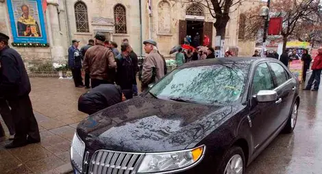 Митрополит Кирил: Линкълнът е абсолютно евтин, не съм писал доноси срещу монасите Митрополит Кирил: Линкълнът е абсолютно евтин, не съм писал доноси срещу монасите