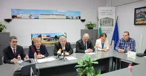 Награждават първокурсници в Дните на кариерното ориентиране в университета