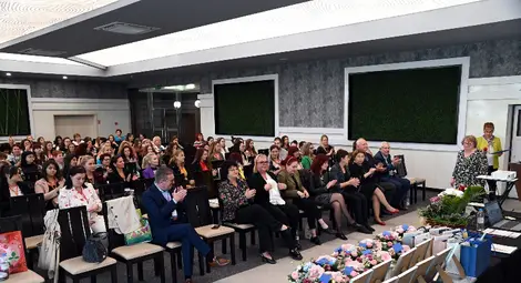 Русе бе домакин на XI-та Международна Академия за акушерки