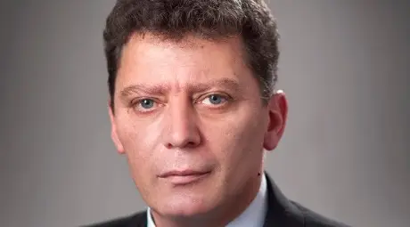 Министър Спас Попниколов разпореди на АПИ движението в тунел &bdquo;Ечемишка&ldquo; на АМ &bdquo;Хемус&ldquo; да бъде възстановено по най-бързия възможен начин