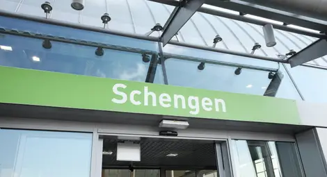 На крачка от Шенген - България и Румъния с частичен достъп до визовата система от юли