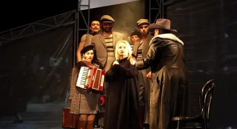 Тони Димитрова влиза в ролята на Едит Пиаф на русенска сцена