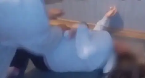 Шокиращо ВИДЕО с 11-годишно дете, от което гонят демони, взриви интернет